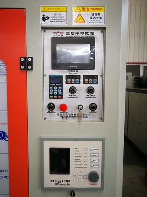 300 PCS / HR 5000ml PE Jerry Can Blow Molding Machine Kontrol PLC