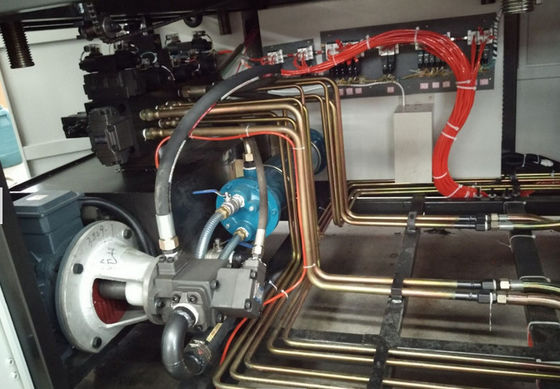 240kN 5 Liter Mesin Blow Moulding Sekrup Diameter 80mm Botol Blow Molder 40p / H