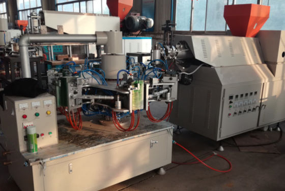 13r/Min 1 Liter Blow Molding Machine 0.7Mpa Mesin Pembuat Botol 2500pcs/H