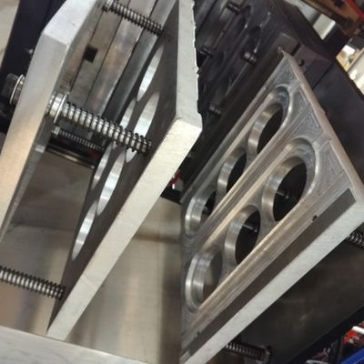 80mm Bola Ekstrusi 4 Rongga Blow Moulding Machine 15kw