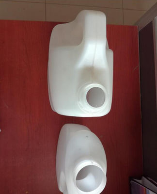 Stasiun Ganda 75mm Jerry Can Blow Moulding Machine Hidrolik Penuh