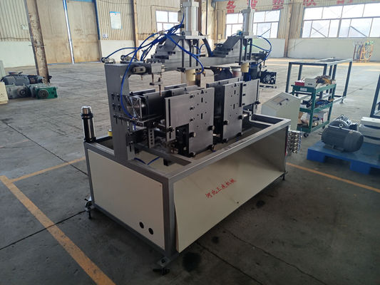 Mesin Blow Moulding Plastik LDPE Reciprocating Ukuran Menengah Otomatis